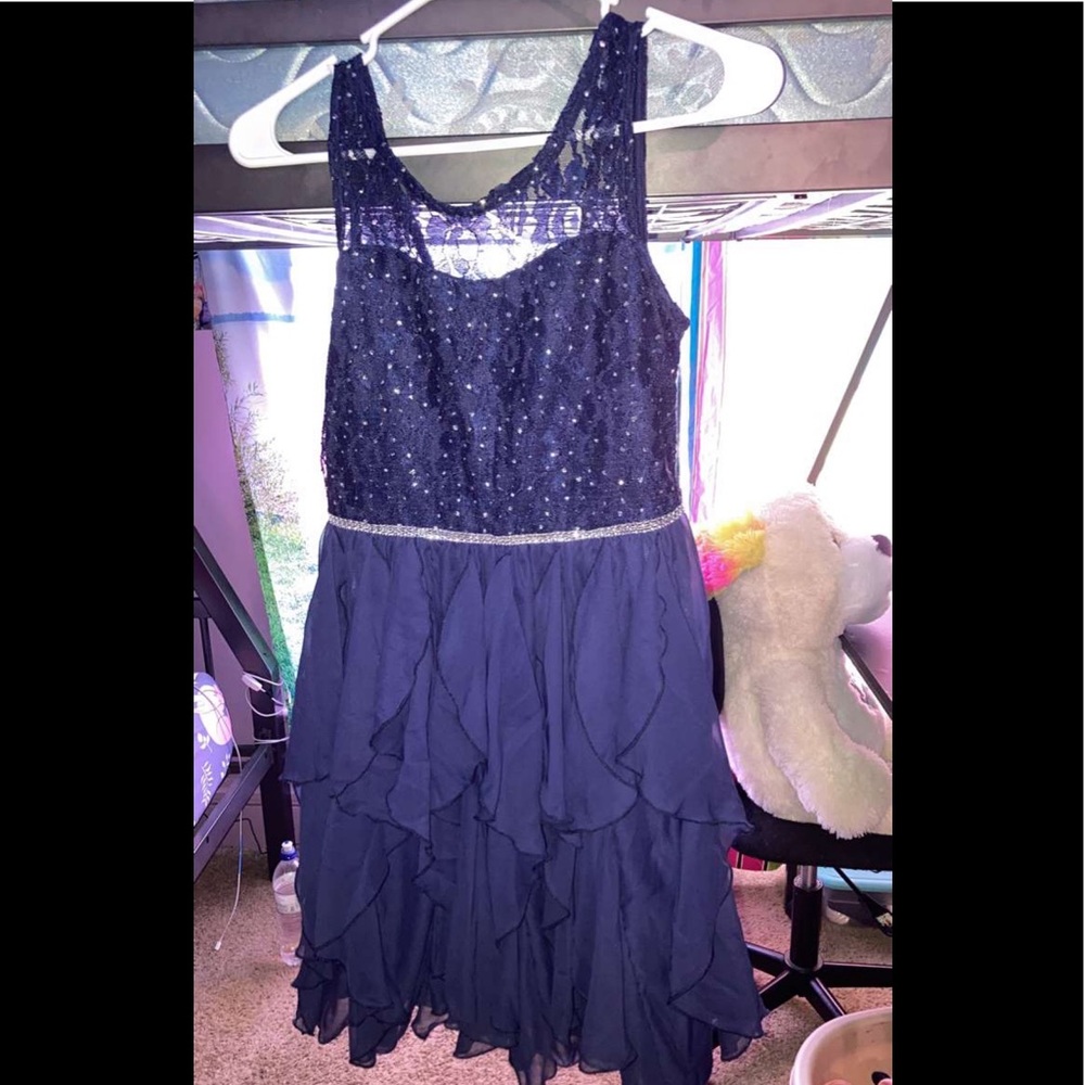 blue dress